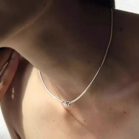 Hook Minimalist Choker