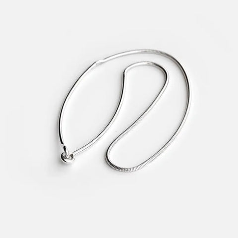 Hook Minimalist Choker