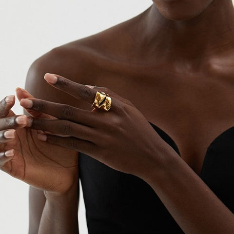 Gussie Wavy Petal Gold Ring