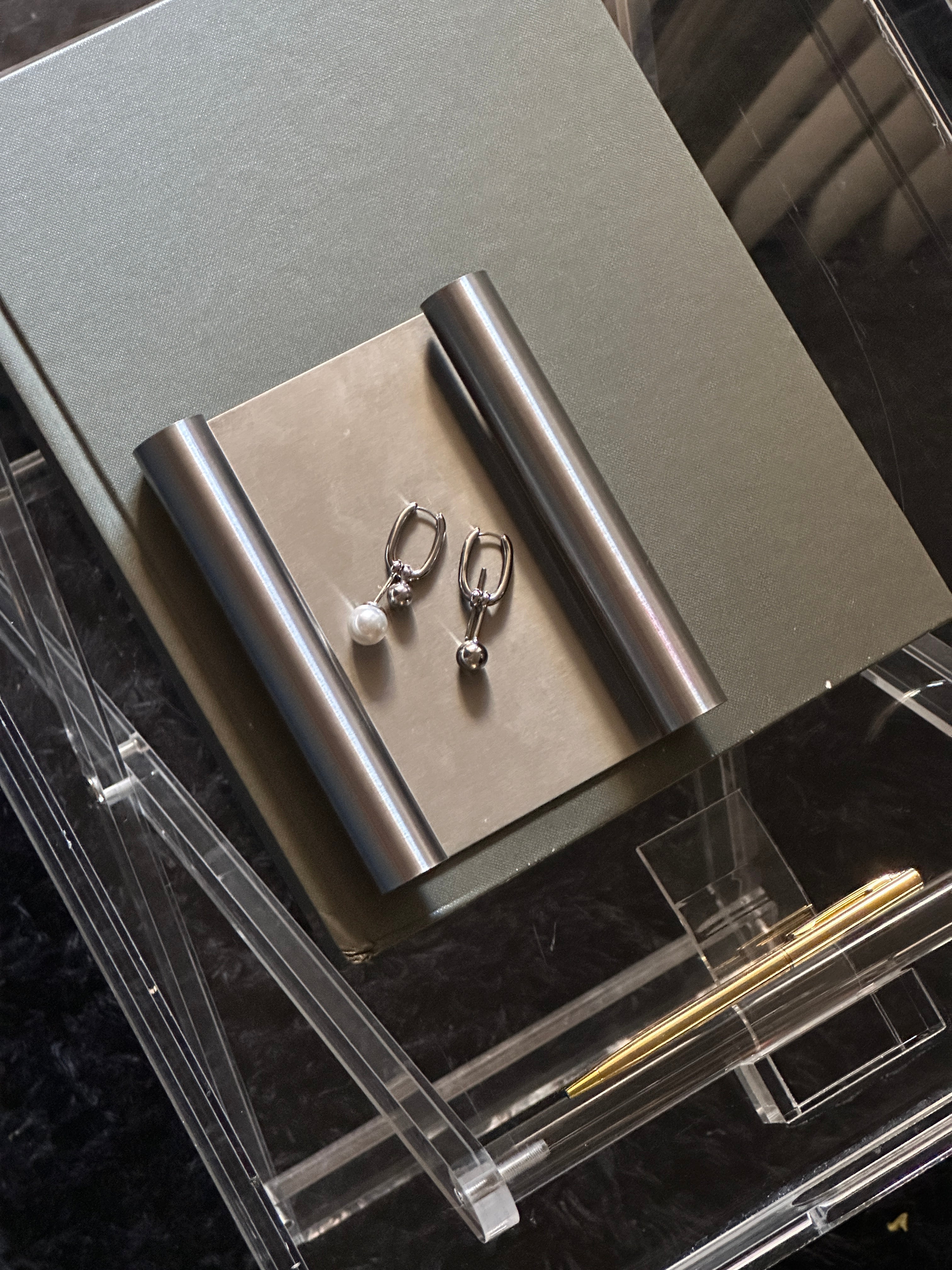 Casa Sol Abalii Argent Shield Jewelry Tray - ClosetBlues