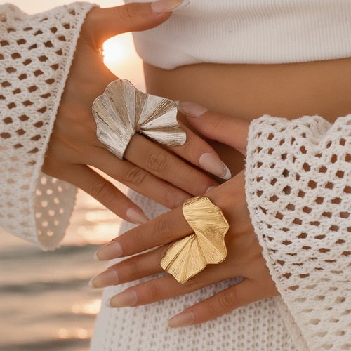 Ginkgo Leaf Ring for Women Men Fashiontrend Classic Metal Pleated Personality Leaf Fan-Shaped Finger Ring Punk Party Jewelry - ClosetBlues