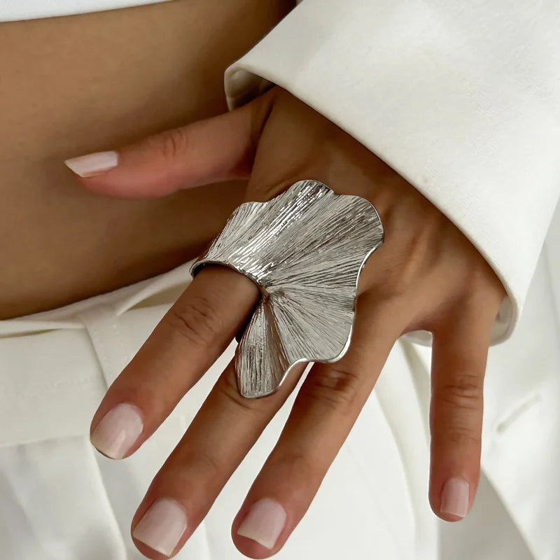Ginkgo Leaf Ring for Women Men Fashiontrend Classic Metal Pleated Personality Leaf Fan-Shaped Finger Ring Punk Party Jewelry - ClosetBlues