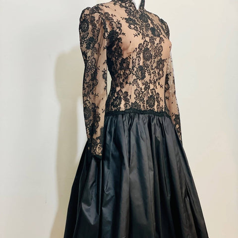 Victor Costa Lace / Tafetta Gown
