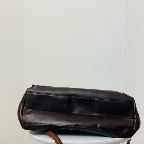 Louis Feraud vintage leather bag. 