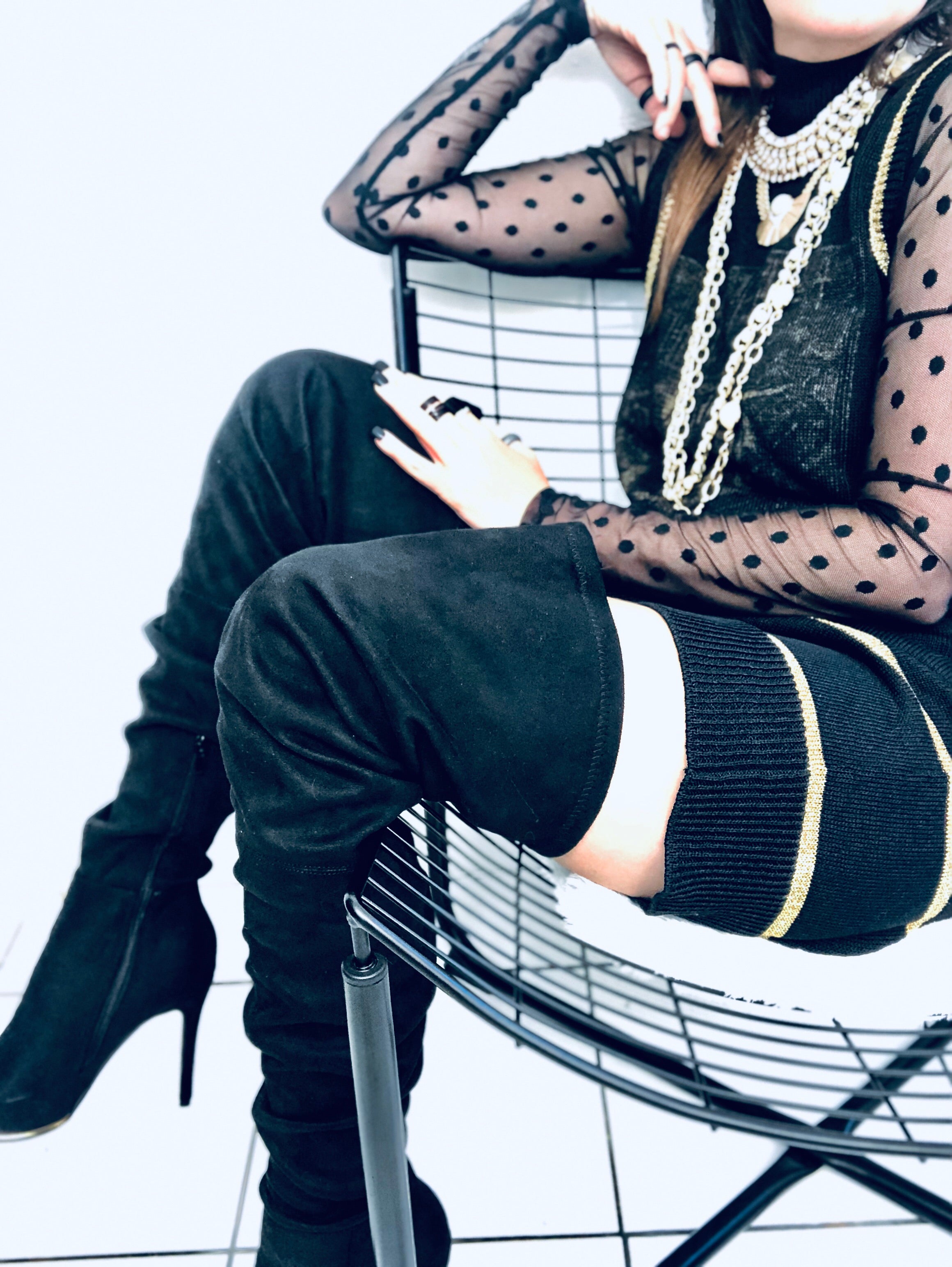 Yesterday Again Collection / Byblos Vest Sweater Knit with gold stripes - ClosetBlues