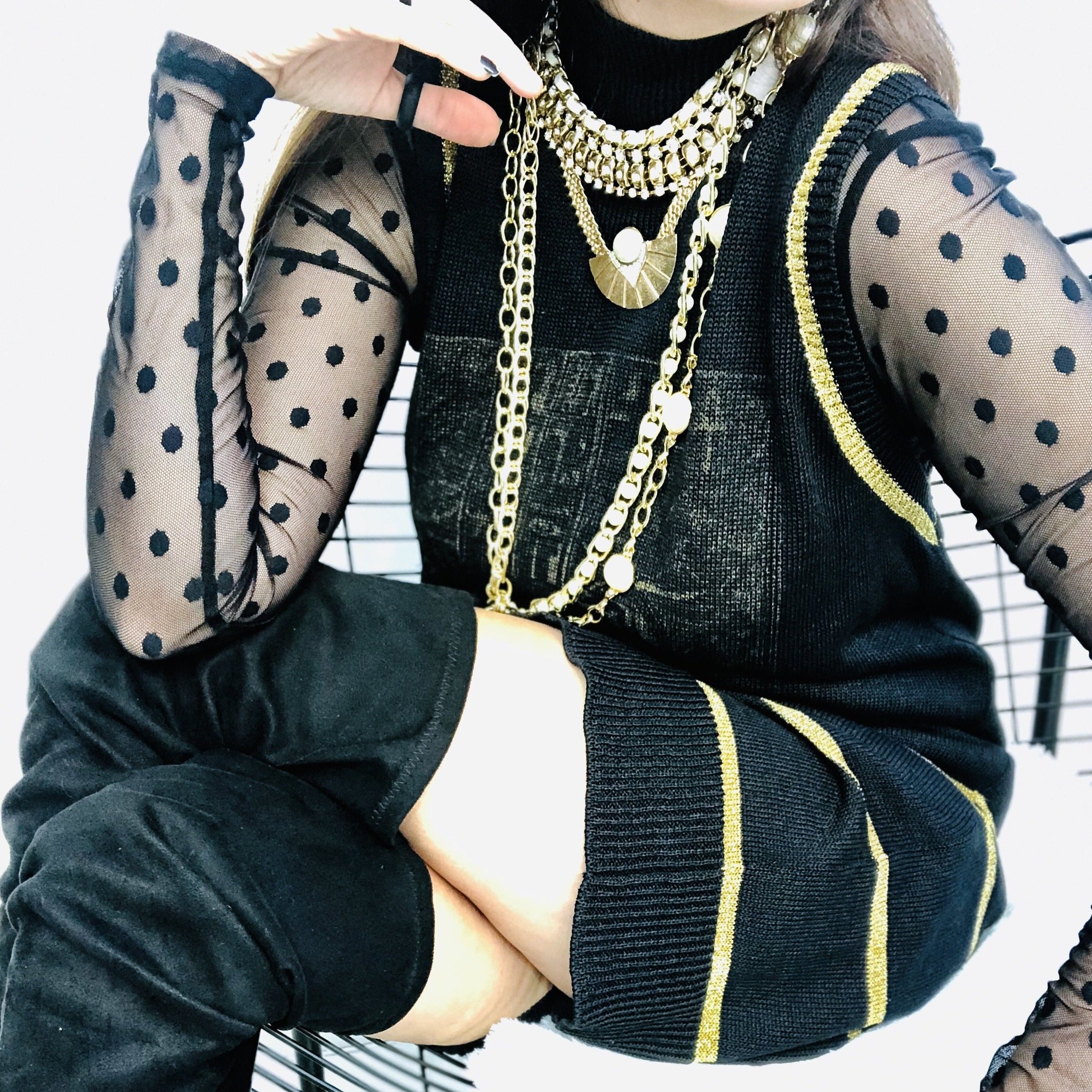 Yesterday Again Collection / Byblos Vest Sweater Knit with gold stripes - ClosetBlues