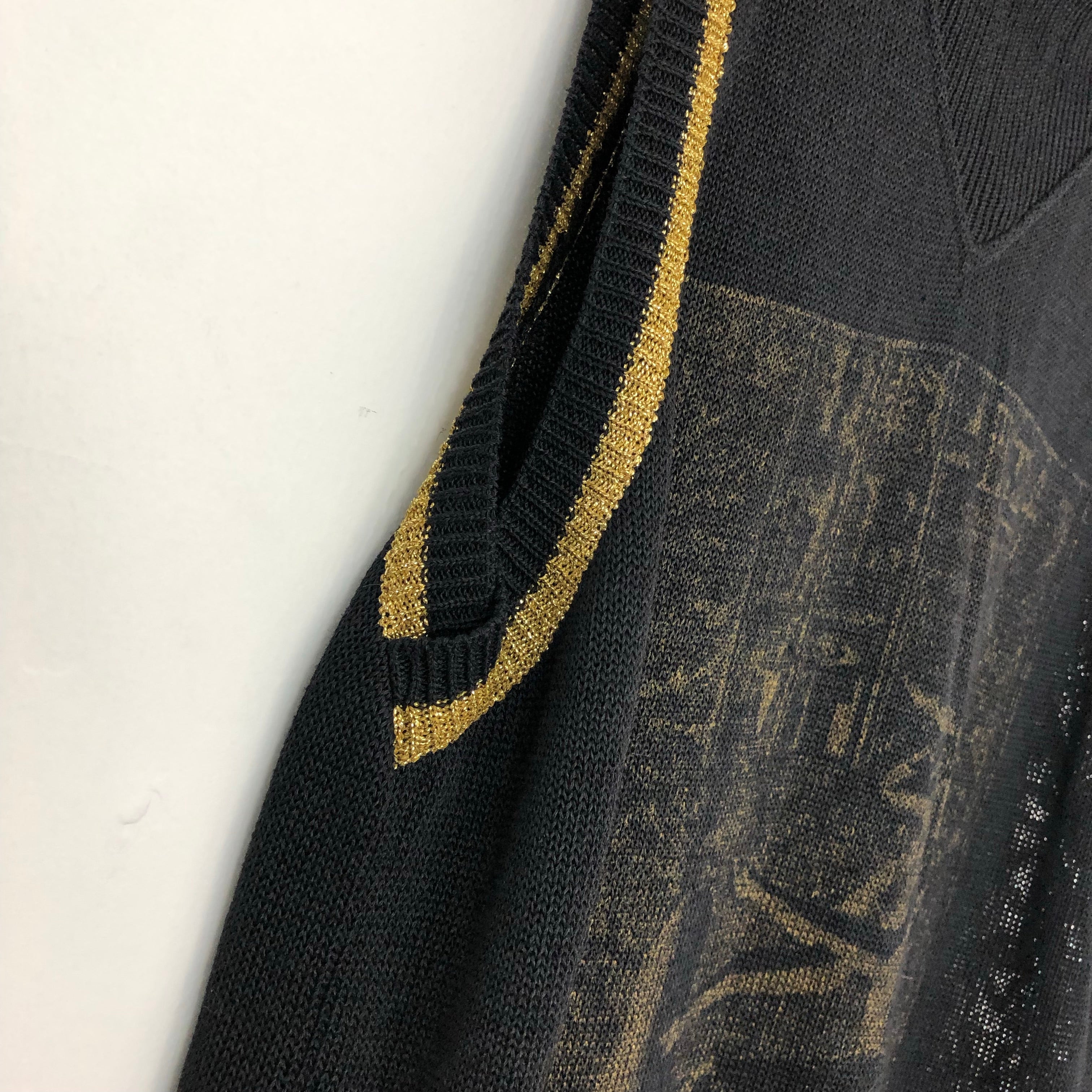 Yesterday Again Collection / Byblos Vest Sweater Knit with gold stripes - ClosetBlues